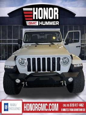 Bright White Clearcoat 2021 Jeep Gladiator Sport S
