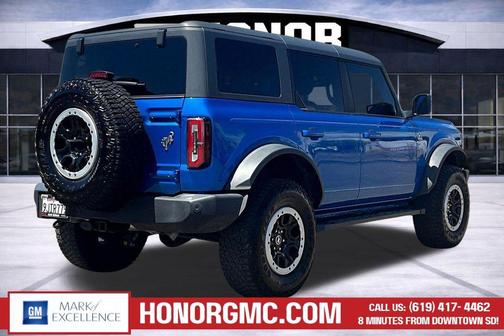 Velocity Blue Metallic 2023 Ford Bronco Outer Banks