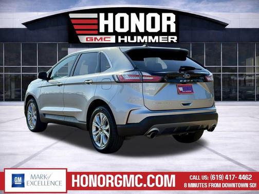 Iconic Silver Metallic 2024 Ford Edge Titanium