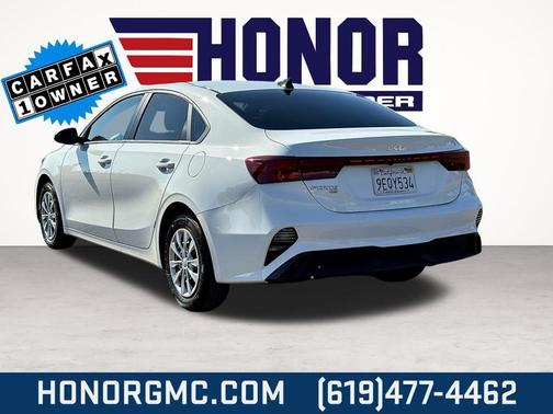 Clear White 2023 Kia Forte LX