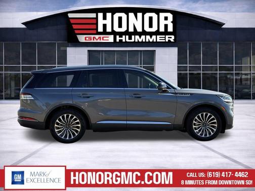 Asher Gray Metallic Clearcoat 2022 Lincoln Aviator Reserve