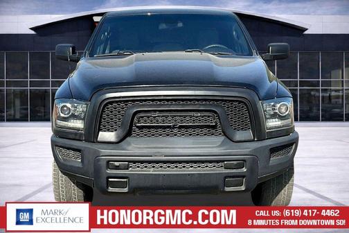 Diamond Black Crystal Pearlcoat 2021 RAM 1500 Classic Warlock Quad Cab 4x2 6'4' Box