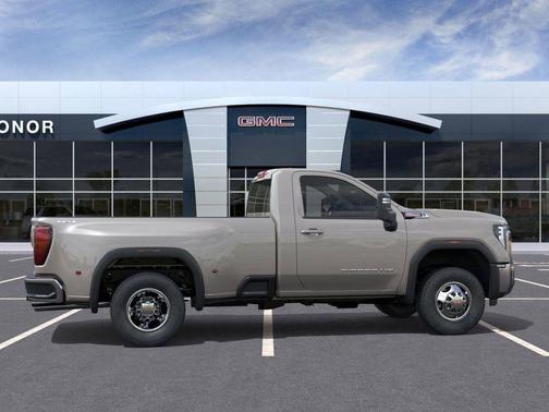 White Sands 2026 GMC Sierra 3500 SLE