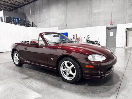 2000 Mazda MX-5 Miata Base