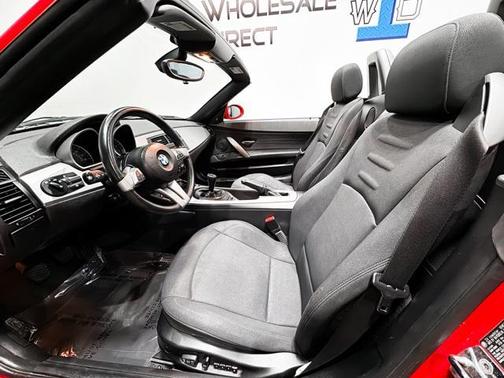 2005 BMW Z4 2.5i Roadster