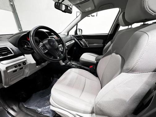 2016 Subaru Forester 2.5i