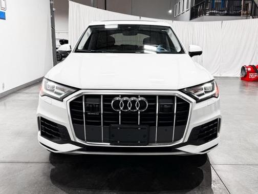 2022 Audi Q7 55 Prestige