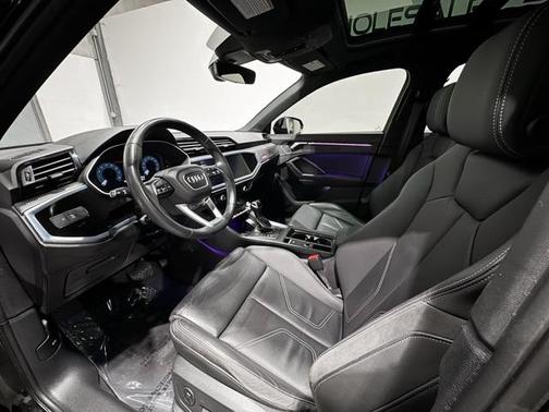 2022 Audi Q3 45 S line Premium Plus