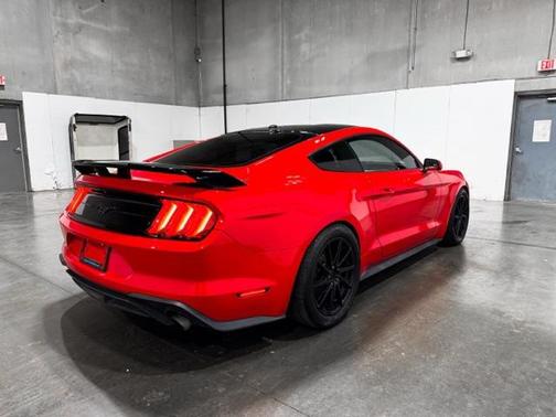 2018 Ford Mustang EcoBoost