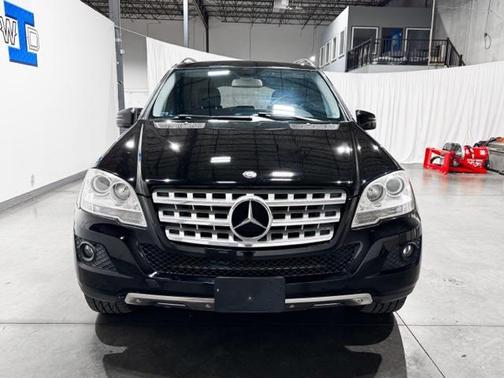 2011 Mercedes-Benz M-Class 4MATIC