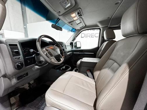Photo 2 of 25 of 2013 Nissan NV Passenger NV3500 HD SL V8