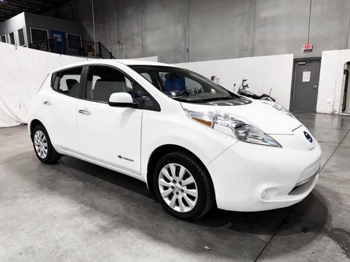 2015 Nissan Leaf S