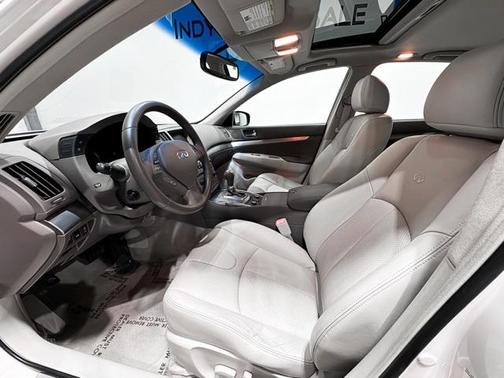 2013 INFINITI G37x Base