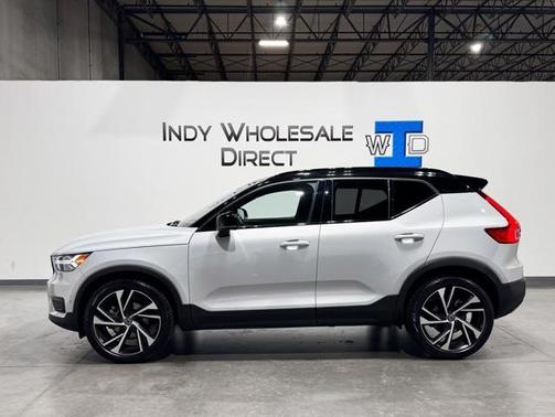 2020 Volvo XC40 T5 R-Design