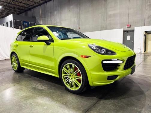 2013 Porsche Cayenne GTS