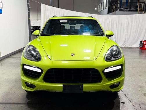 2013 Porsche Cayenne GTS