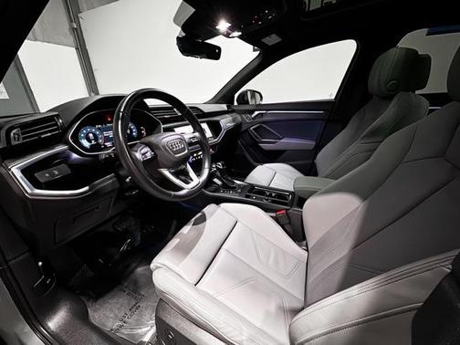 2024 Audi Q3 45 S line Premium Plus