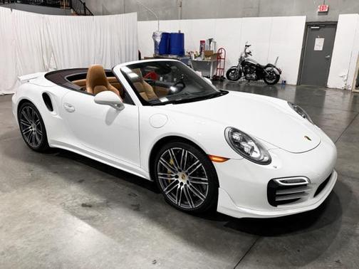 2016 Porsche 911 Turbo S