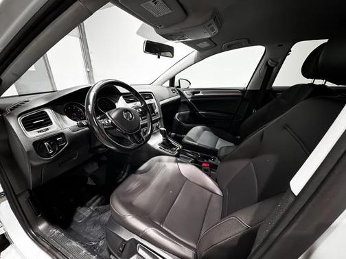 2015 Volkswagen Golf Auto TSI S