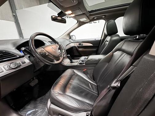 2013 Lincoln MKX Base