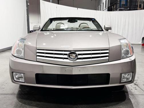 2004 Cadillac XLR Base