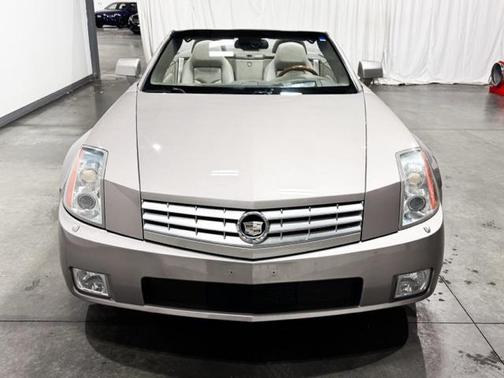 2004 Cadillac XLR Base