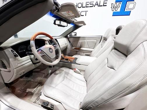 2004 Cadillac XLR Base