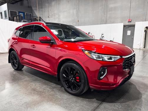 2023 Ford Escape ST-Line Elite