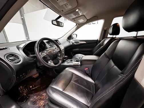 2020 Nissan Pathfinder SL 2WD