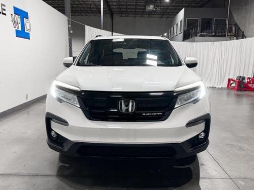 2022 Honda Pilot AWD Black Edition