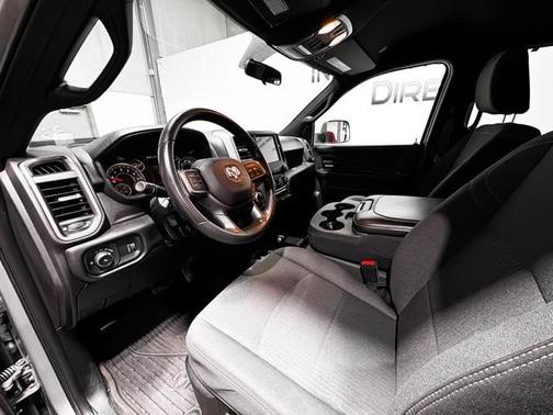 2022 RAM 2500 Tradesman Crew Cab 4x4 6'4' Box
