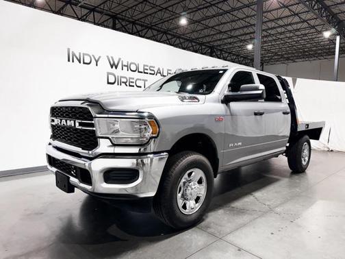 2022 RAM 2500 Tradesman Crew Cab 4x4 6'4' Box