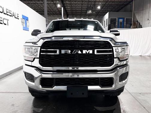 2022 RAM 2500 Tradesman Crew Cab 4x4 6'4' Box