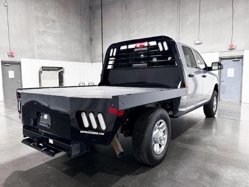 2022 RAM 2500 Tradesman Crew Cab 4x4 6'4' Box