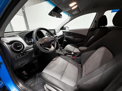 2020 Hyundai KONA SEL