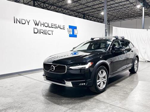 2018 Volvo V90 Cross Country T5