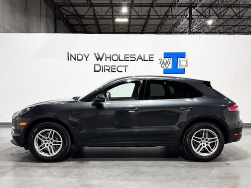 2020 Porsche Macan Base