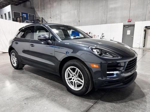 2020 Porsche Macan Base