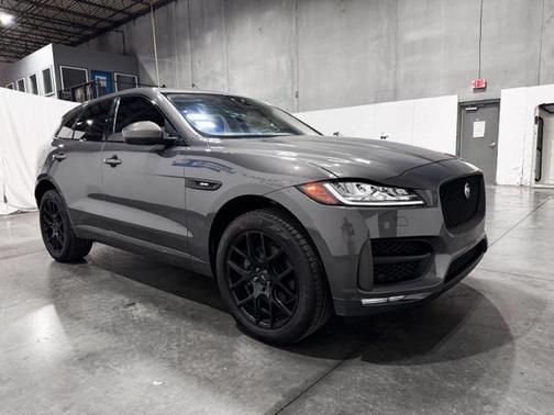 2017 Jaguar F-PACE 35t R-Sport