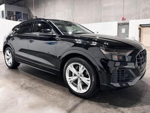 2020 Audi Q8 55 Premium Plus