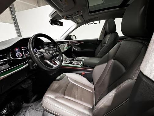 2020 Audi Q8 55 Premium Plus