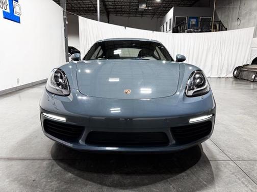 2017 Porsche 718 Cayman Base