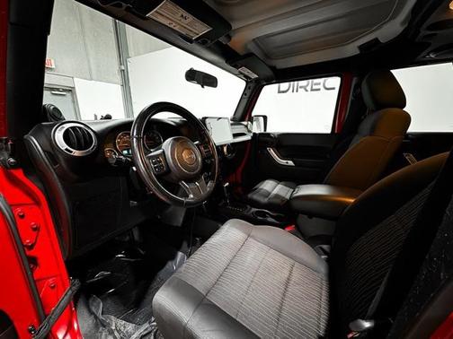2011 Jeep Wrangler Unlimited Sahara
