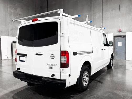 2015 Nissan NV Cargo NV2500 HD SV V6