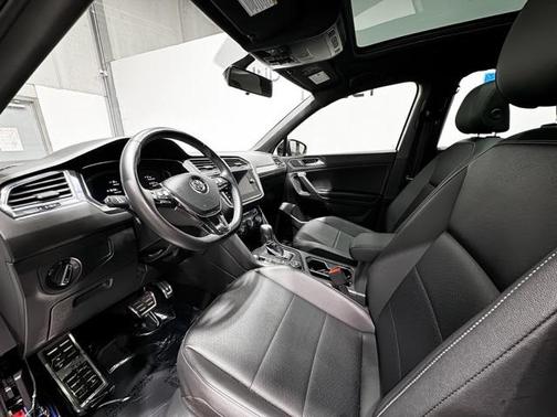 2019 Volkswagen Tiguan 2.0T SEL R-Line 4MOTION