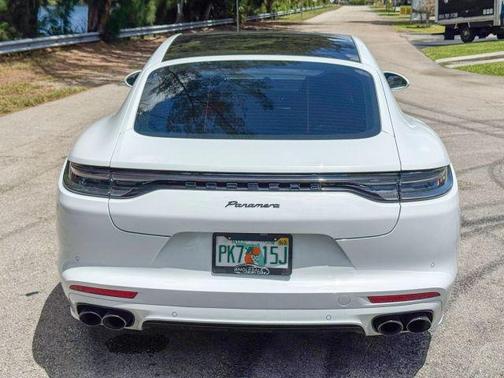 2022 Porsche Panamera Platinum Edition