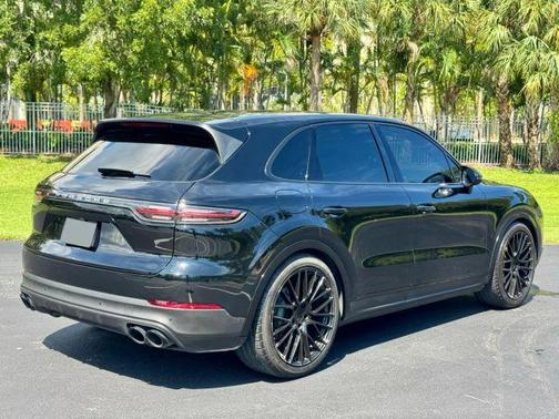 2019 Porsche Cayenne Base