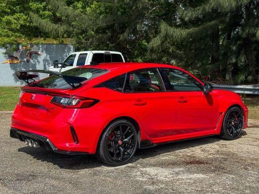 2023 Honda Civic Type R Base