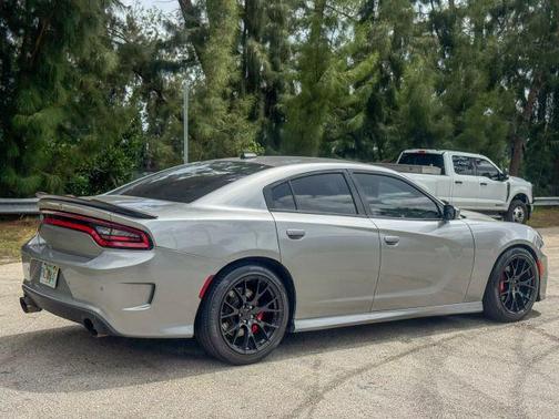 2016 Dodge Charger R/T Scat Pack