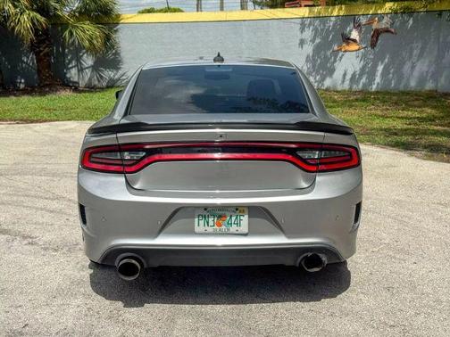 2016 Dodge Charger R/T Scat Pack